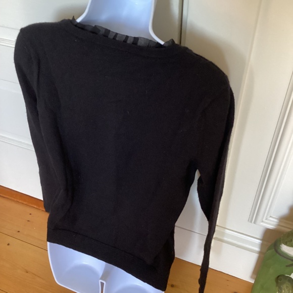 Talbots Pure Merino Wool Black cardigan sweater ruffled collar and front Med - Picture 5 of 10
